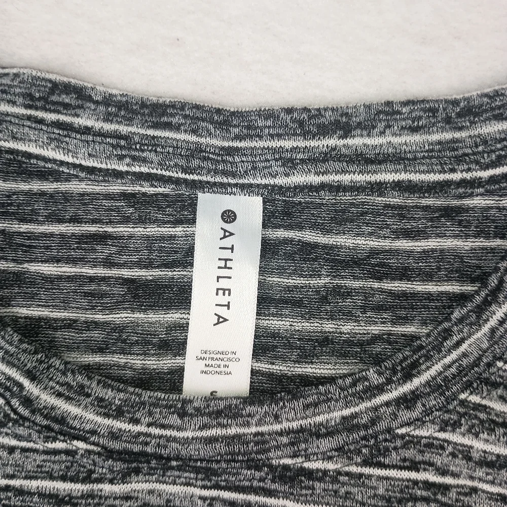 Athleta Woman's Breezy Tank In Heather Grey/ White Stripe Size Small